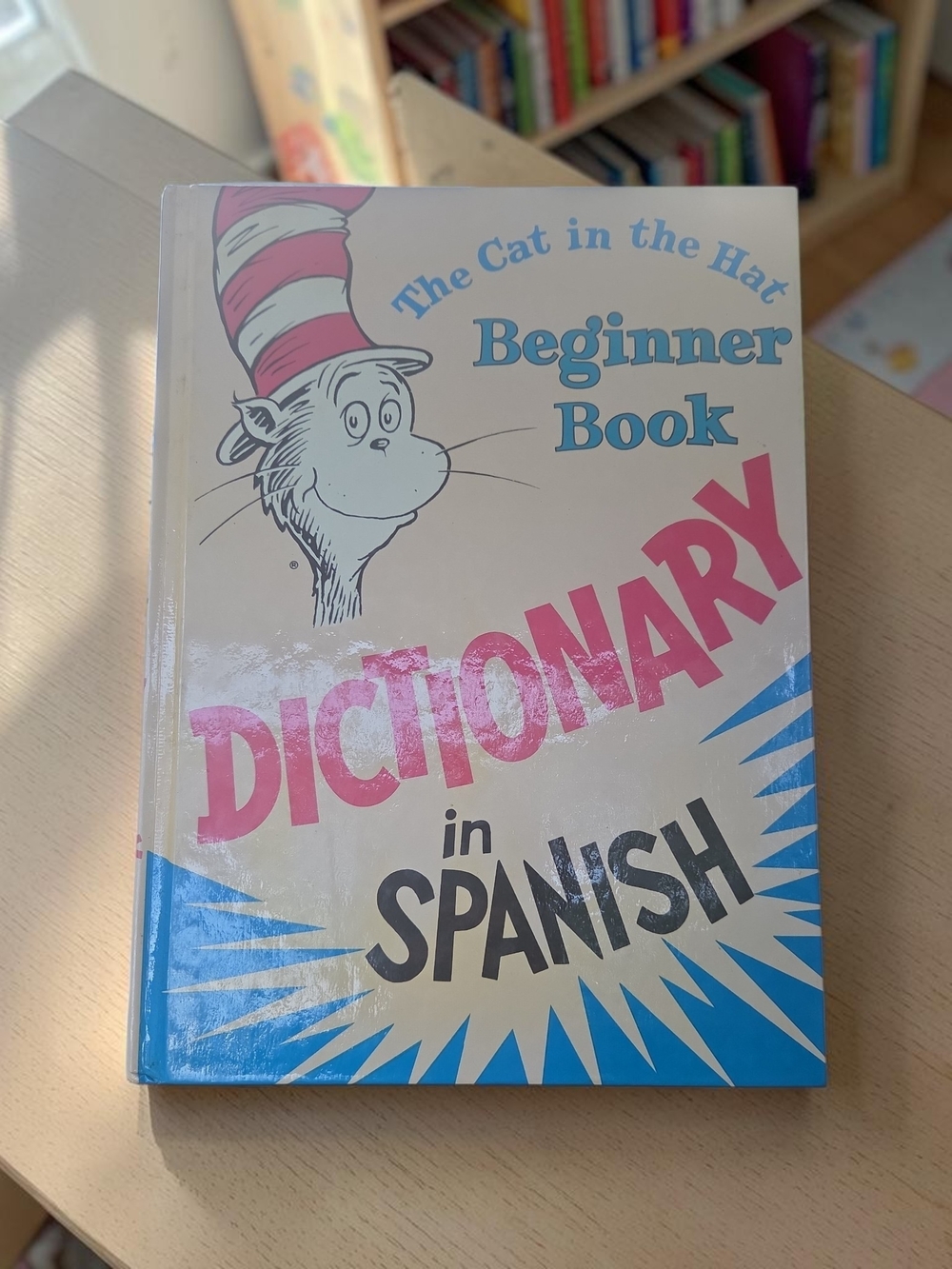 The Cat in the Hat Beginner Book Dictionary in Spanish - Vintage 1966